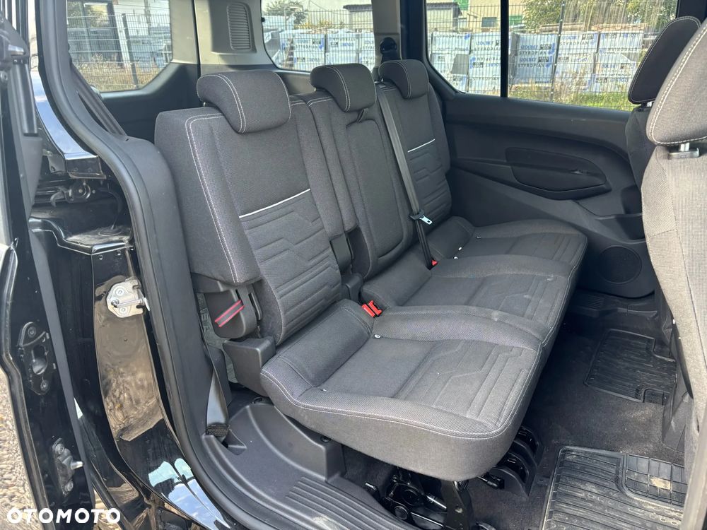 Ford Tourneo Connect - 26