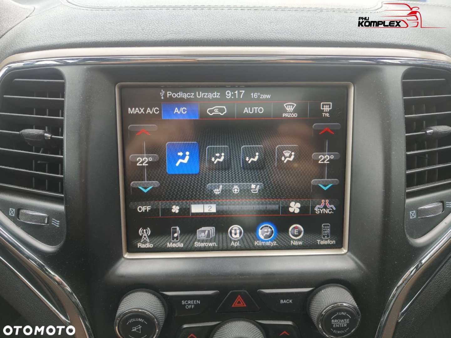Jeep Grand Cherokee - 25