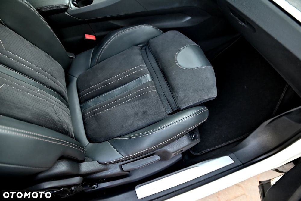 Peugeot 3008 BlueHDi 130 Stop & Start EAT8 GT Pack - 28