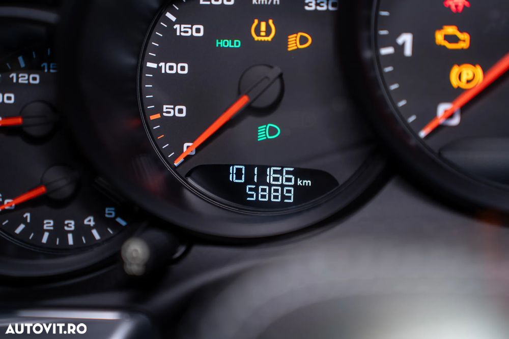 Porsche 911 Carrera 4S PDK - 20