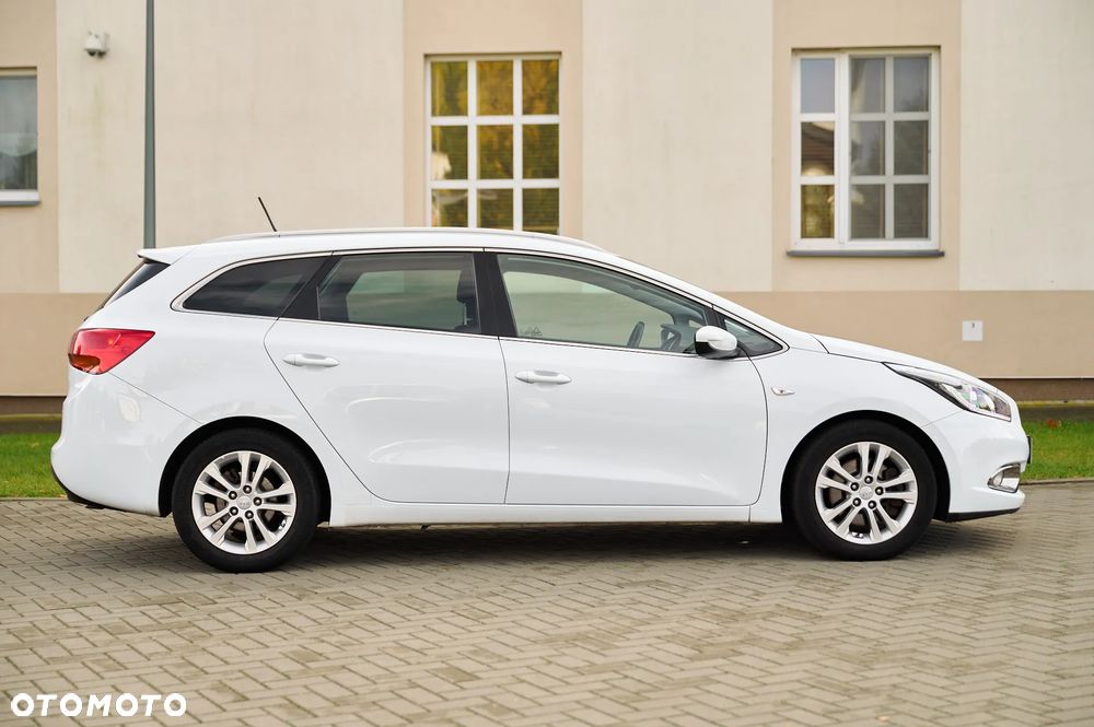 Kia Ceed Cee'd 1.6 CRDi Business Line - 11