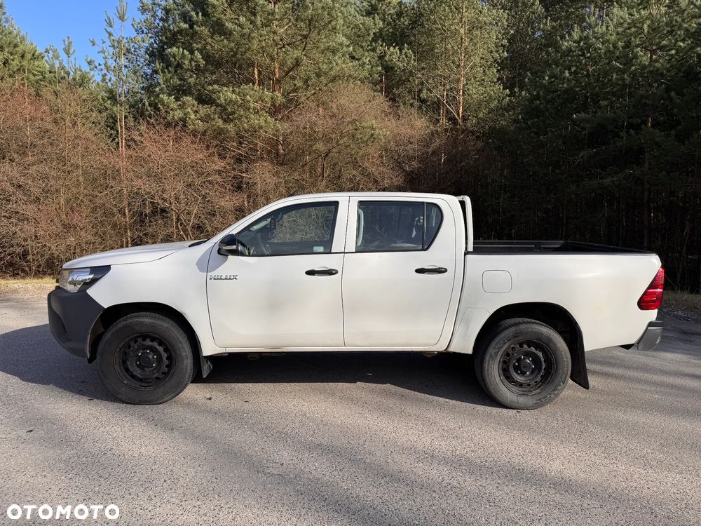 Toyota Hilux - 2