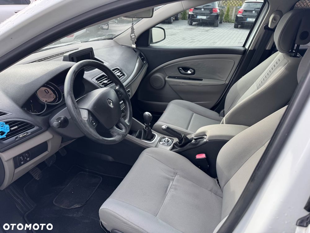 Renault Megane 1.9 dCi FAP Dynamique - 15