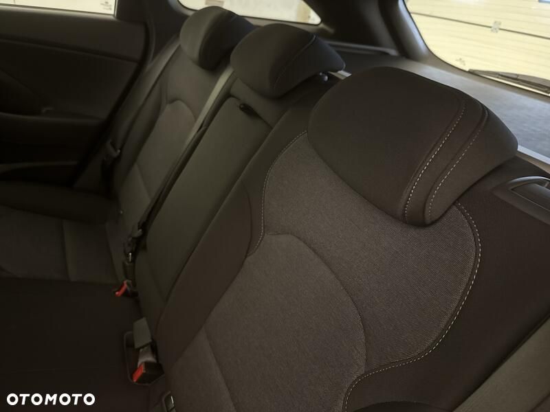 Hyundai i30 - 19