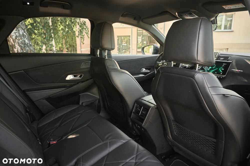 DS Automobiles DS 7 Crossback 1.6 E-Tense Performance Line + - 7