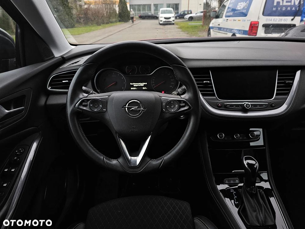 Opel Grandland X 1.2 T Innovation S&S - 9
