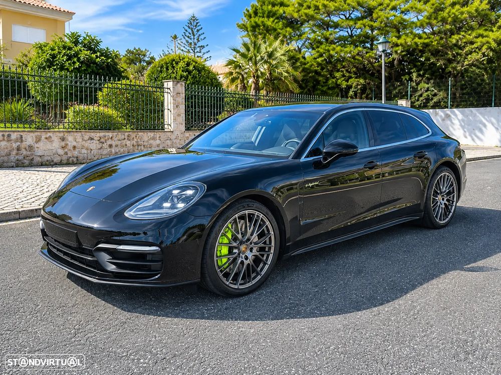 Porsche Panamera Sport Turismo - 1