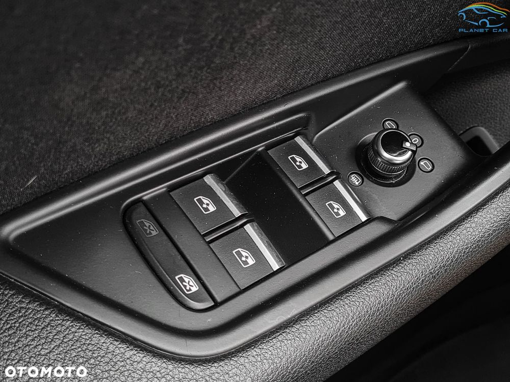 Audi A4 Avant 2.0 TDI Design S tronic - 19