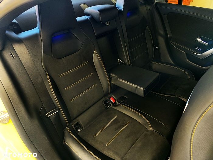 Mercedes-Benz CLA - 37