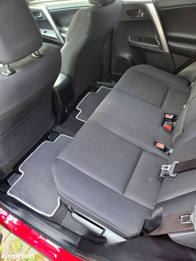 Toyota RAV4 Hybrid Premium 4x4 - 8