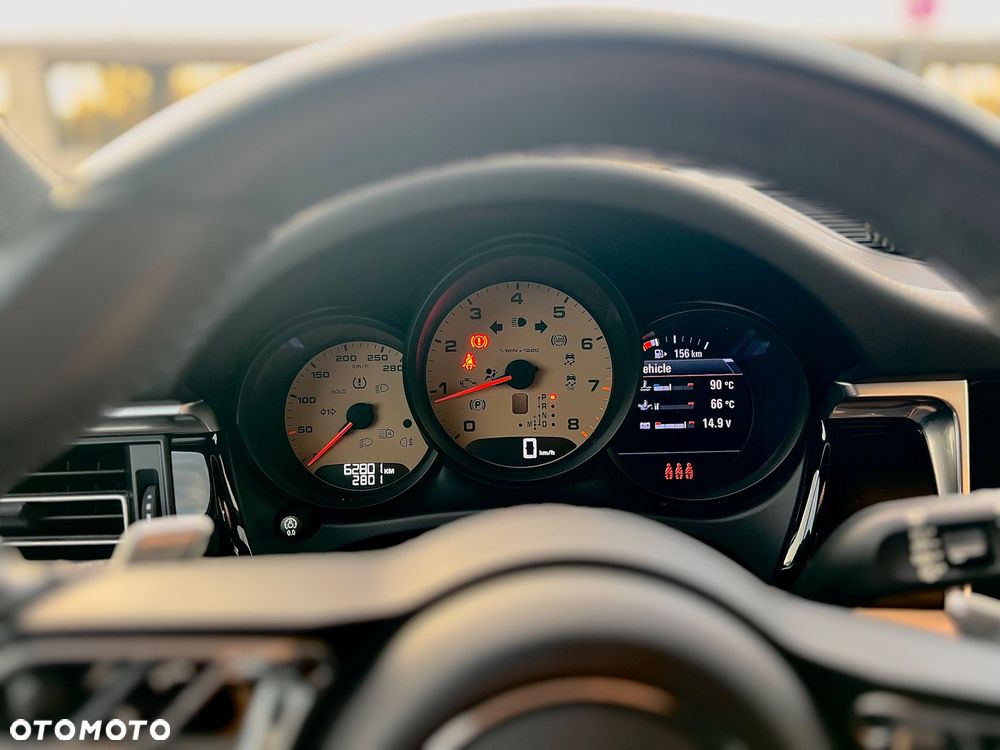 Porsche Macan Standard - 8