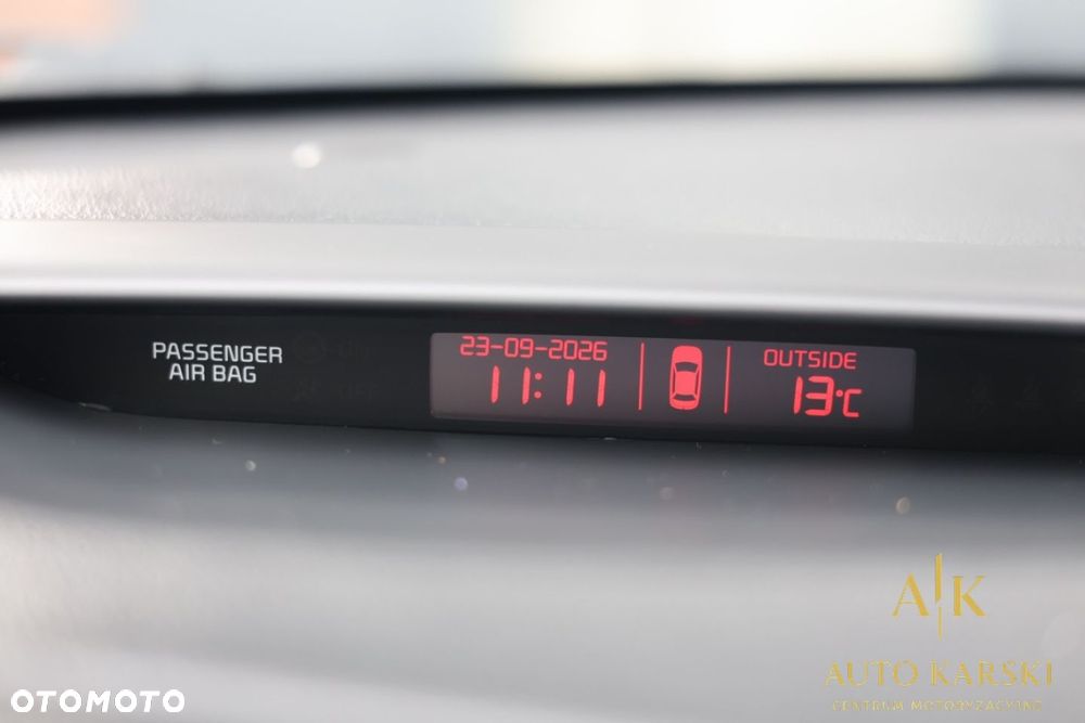 Kia Ceed - 24