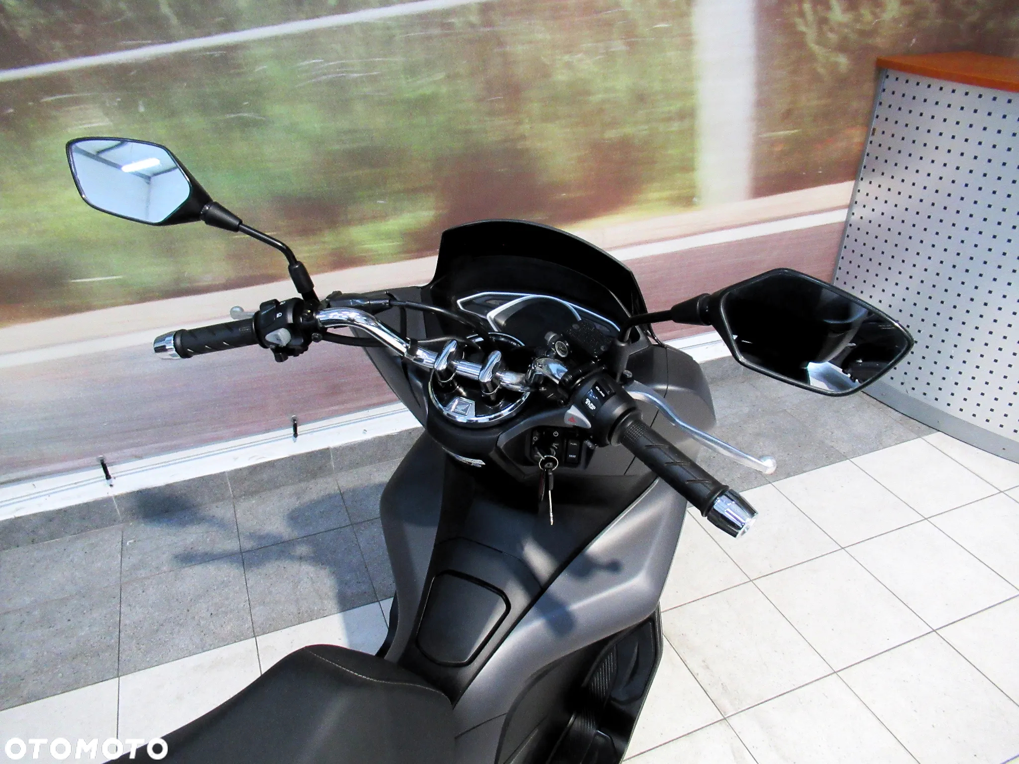 Honda PCX - 9
