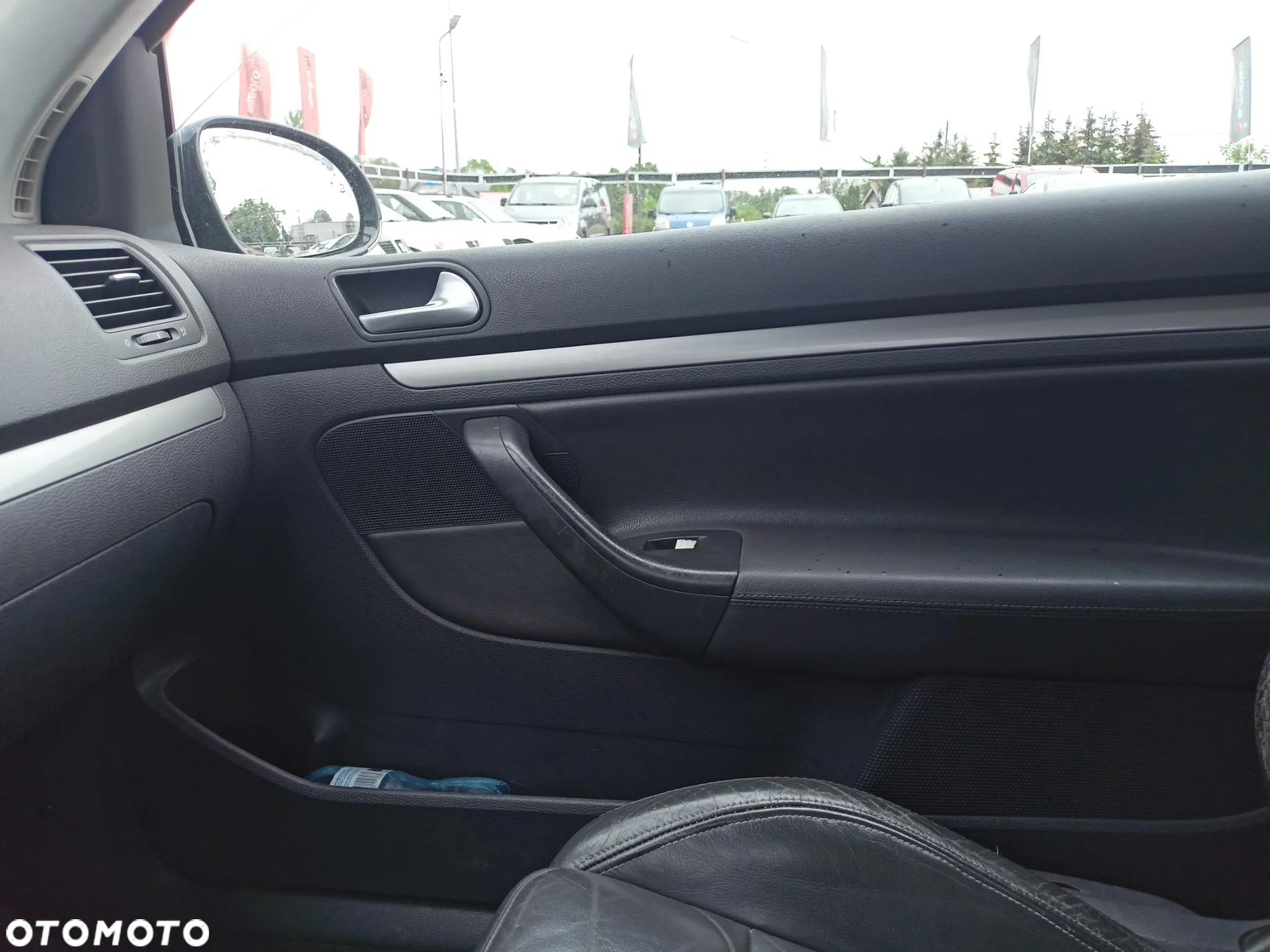 Volkswagen Golf - 12