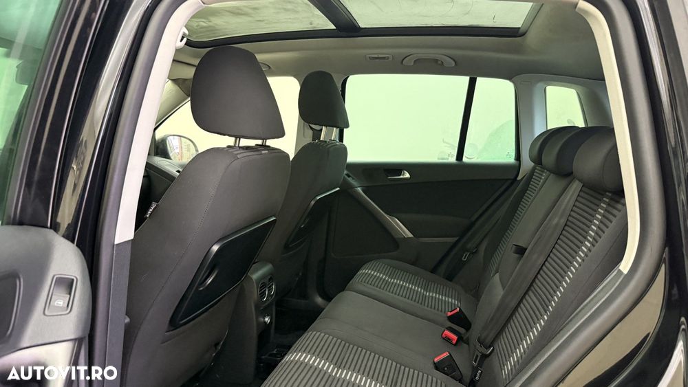 Volkswagen Tiguan - 9