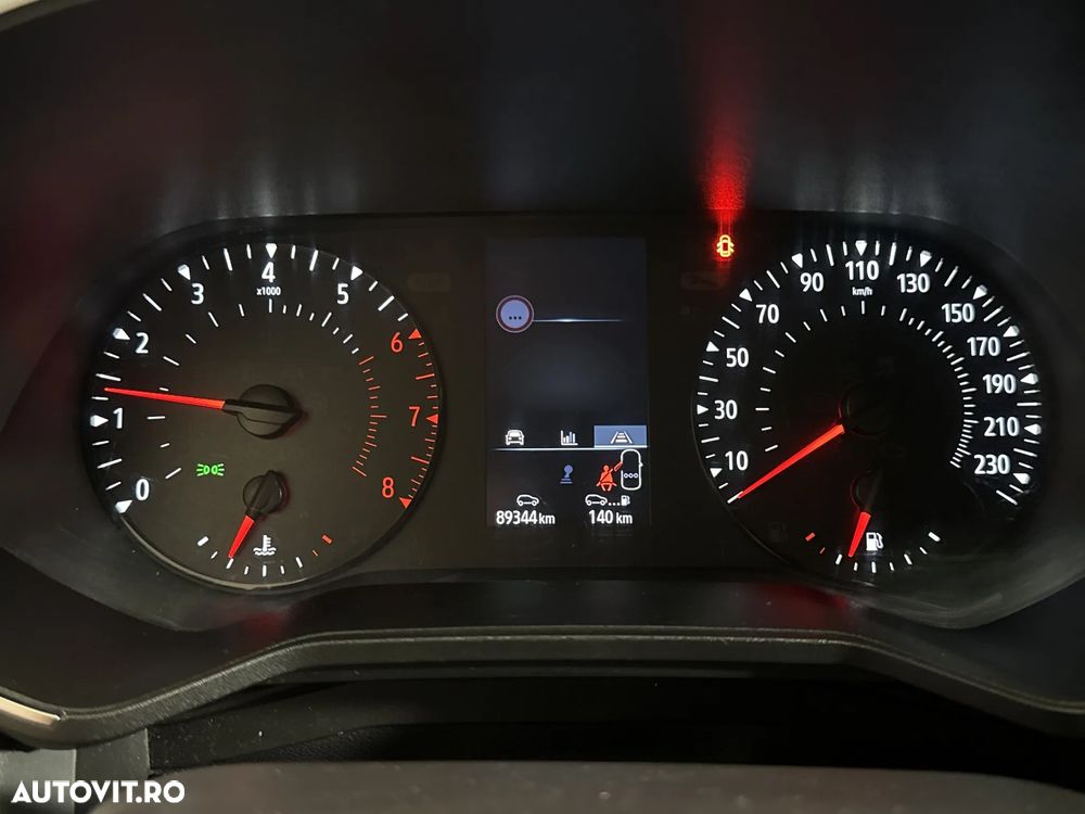 Renault Clio - 11