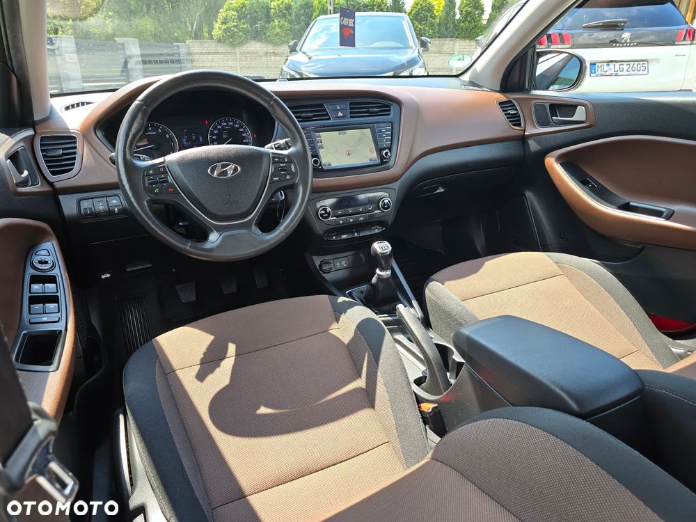 Hyundai i20 1.2 Fifa World Cup Edition - 27