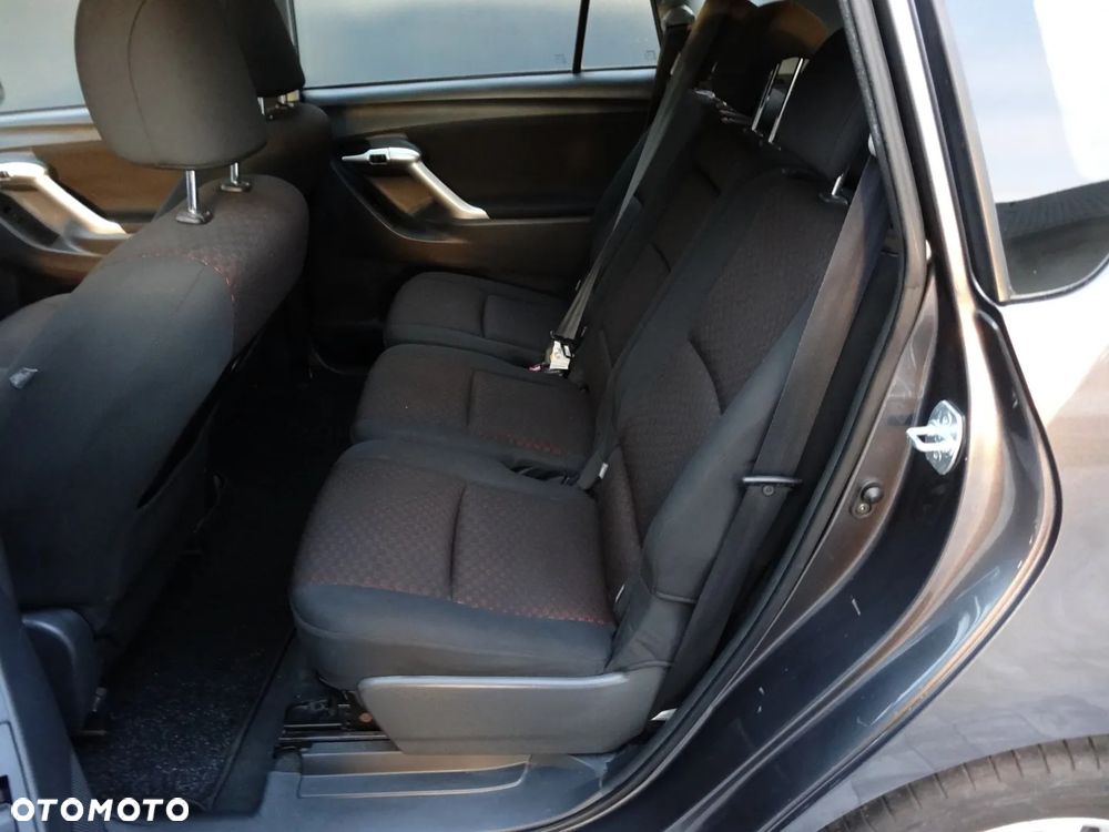 Toyota Verso 1.8 Sol - 25