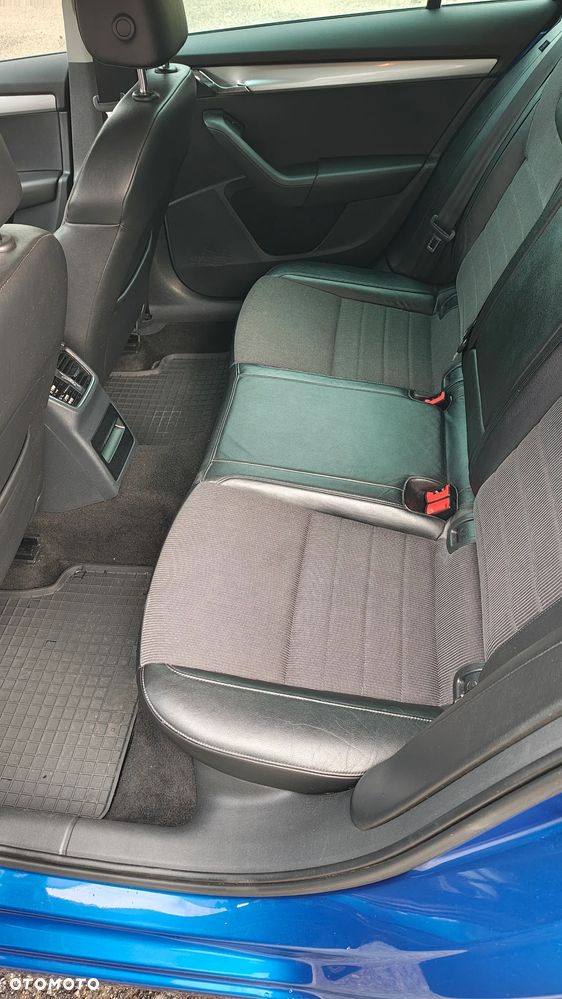 Skoda Octavia 1.6 TDI Elegance - 9