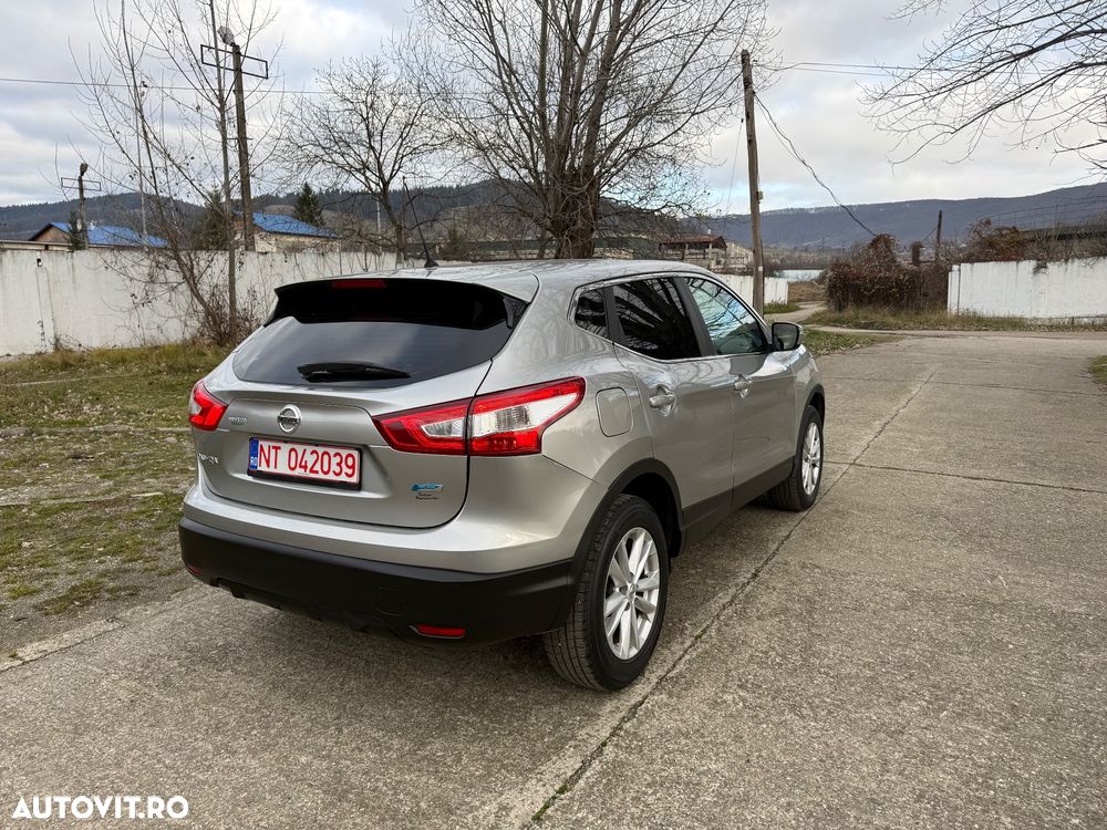 Nissan Qashqai 1.5 DCI TEKNA - 6