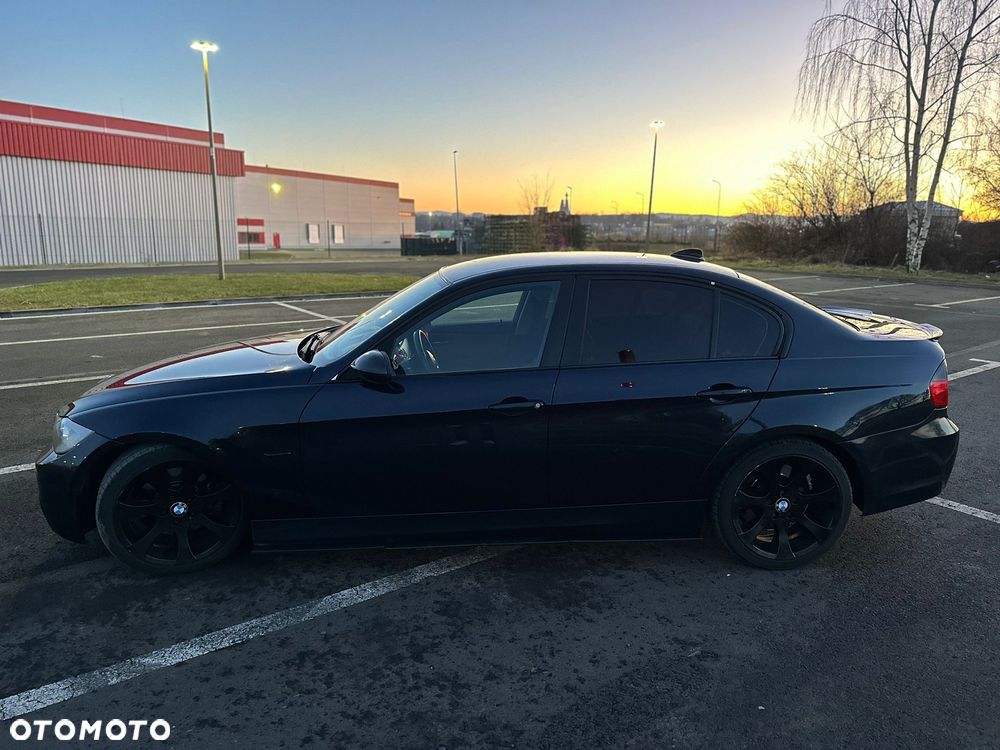 BMW Seria 3 330i - 4