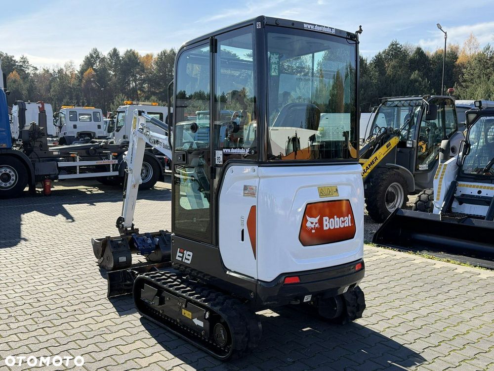Bobcat E19 Komplet Łyżek  Mało Używana Przepracowane tylko 90mth - 25