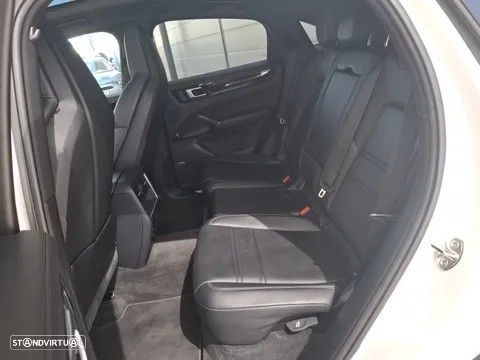 Porsche Cayenne Coupé E-Hybrid Platinum Edition - 37