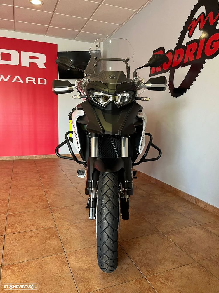 QJ Motor SRT 700X - OFERTA 3 MALAS ALUMÍNIO + EQUIPAMENTO - 4