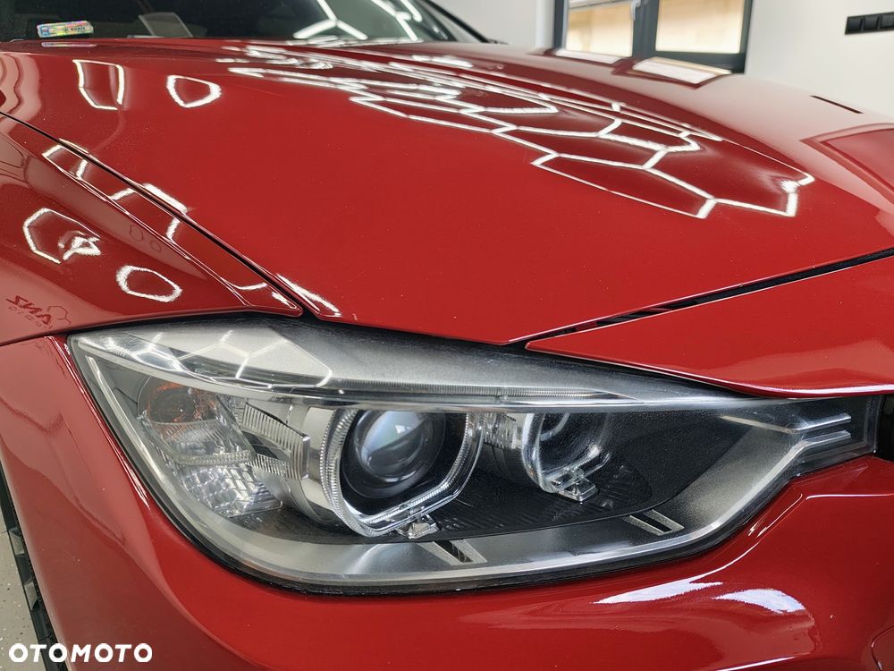 BMW Seria 3 328i Touring Sport Line - 11
