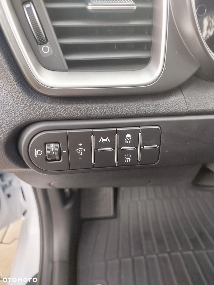 Kia Ceed 1.0 T-GDI 100 OPF Vision - 11