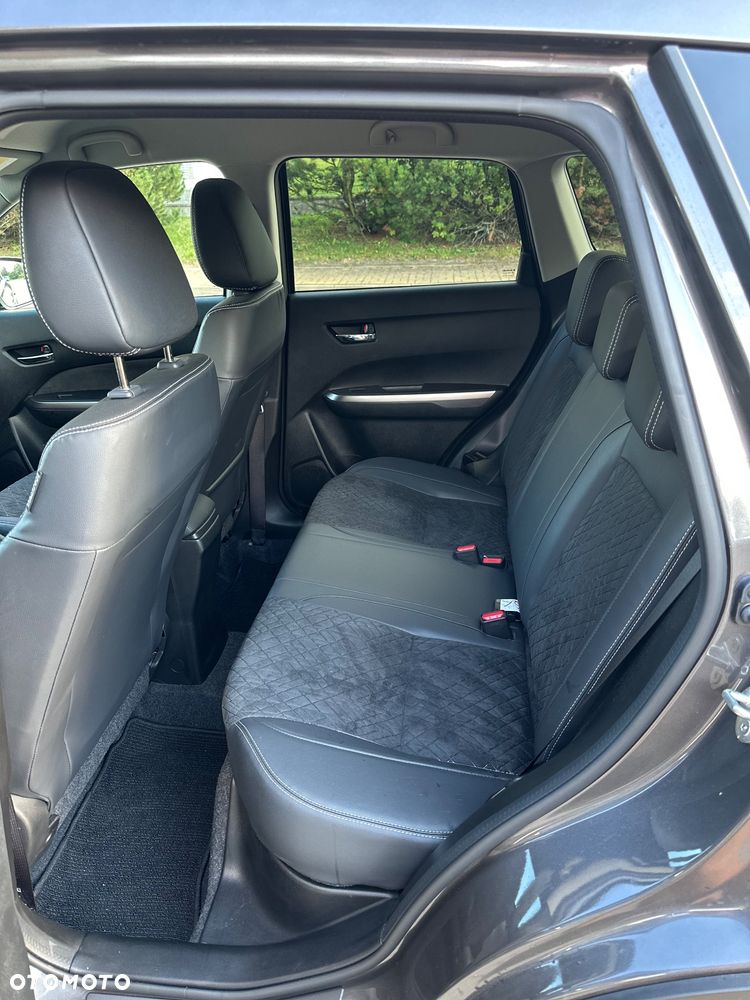 Suzuki Vitara 1.4 Boosterjet mHEV Elegance 4WD - 25