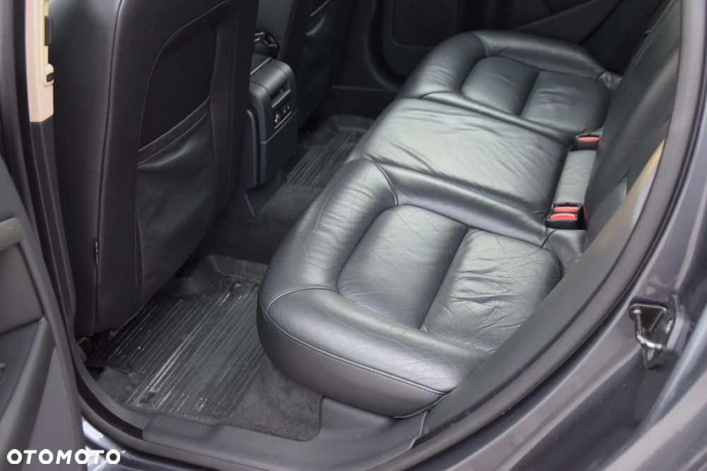 Volvo V70 2.5T Summum - 20