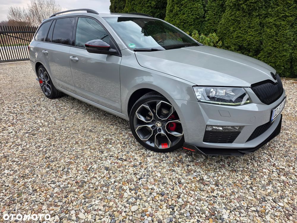 Skoda Octavia 2.0 TDI DSG RS - 1