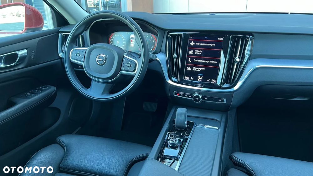 Volvo V60 B3 B Momentum Pro - 17