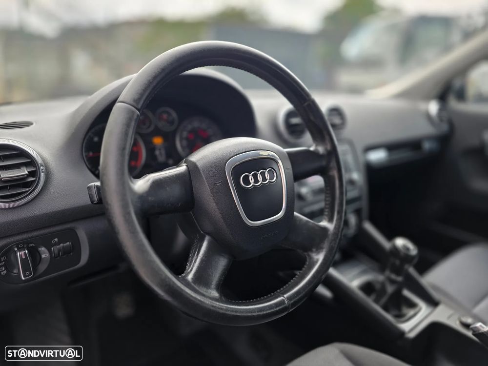 Audi A3 Sportback 2.0 TDi Attraction - 14