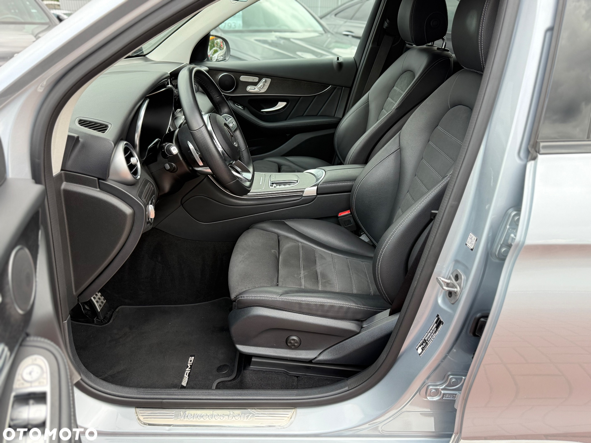 Mercedes-Benz GLC 220 d 4Matic 9G-TRONIC AMG Line Plus - 6