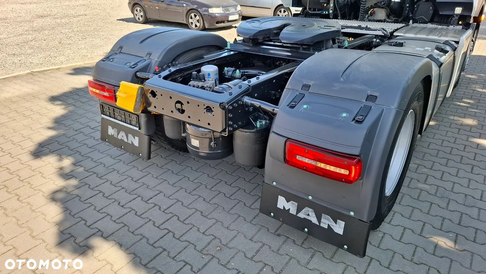 MAN TGX 18.510 / HYDRAULIKA / NAVI / FULL LED / SALON PL - 24