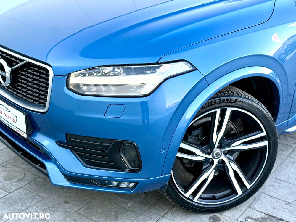 Volvo XC 90 D5 AWD Geartronic RDesign - 12