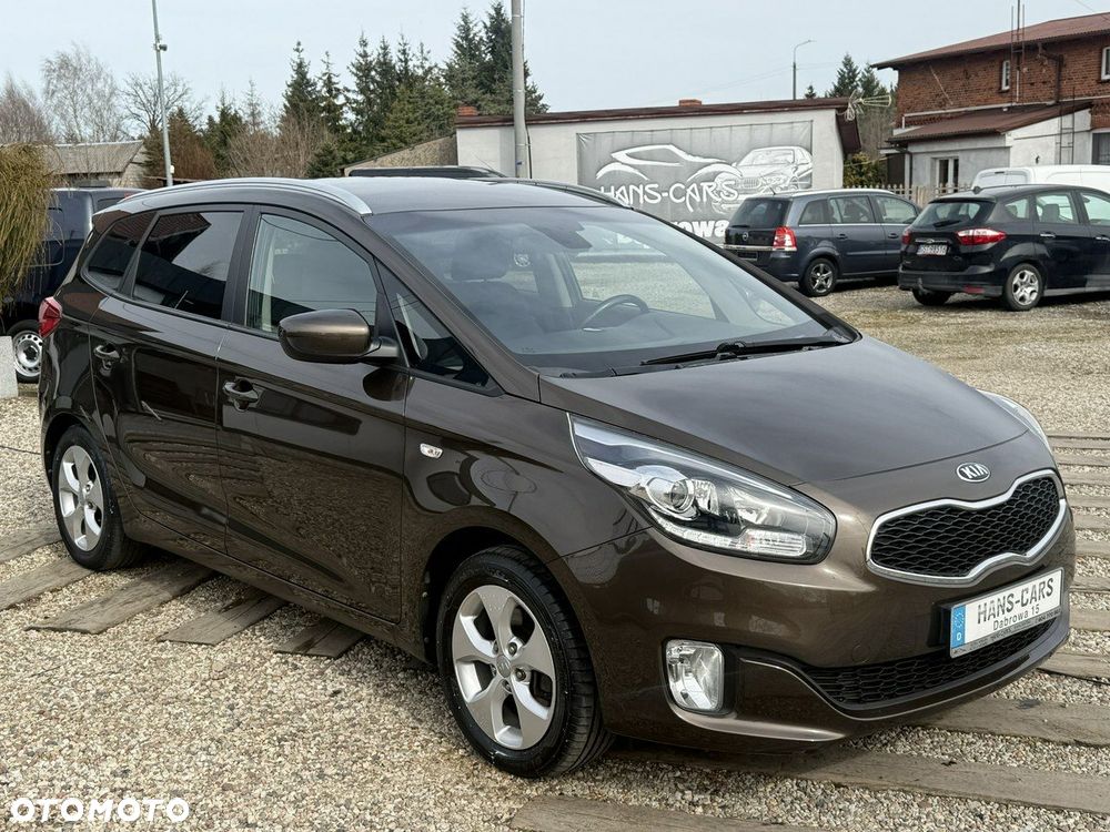 Kia Carens - 2