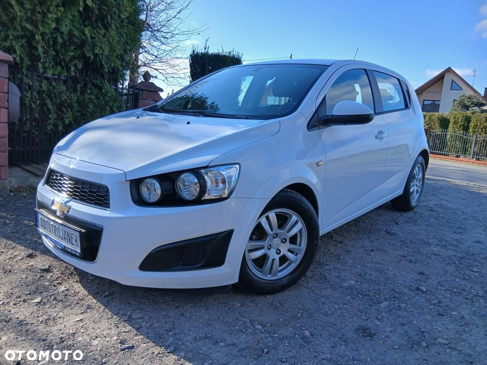 Chevrolet Aveo 1.4 16V LT - 9