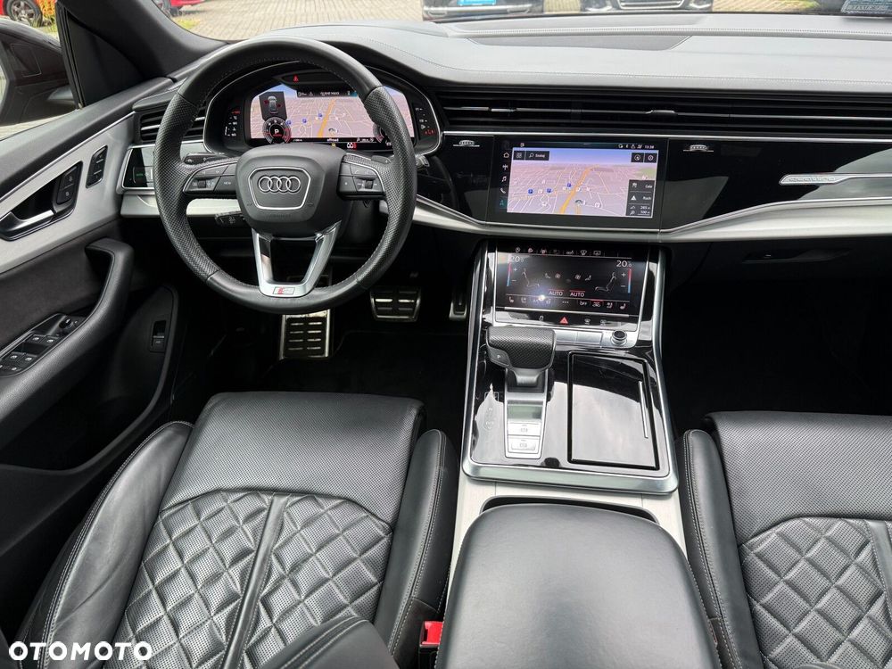 Audi Q8 - 24