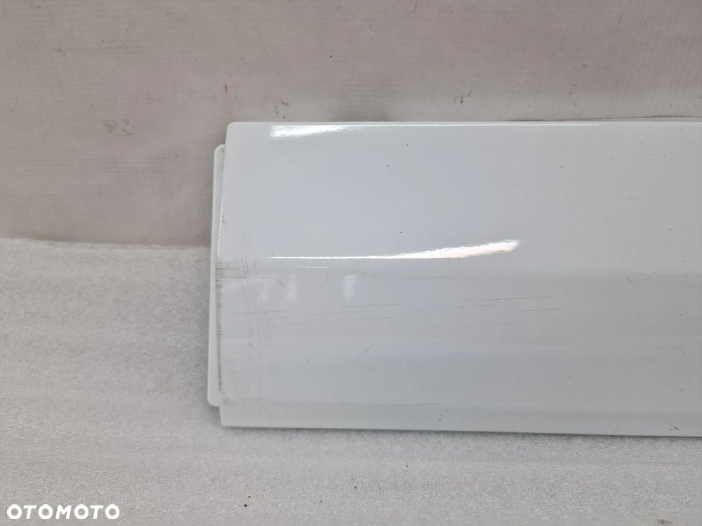 FORD ECOSPORT II LIFT MK2 17- PRAWA LISTWA DRZWI TYLNA TYLNIA TYŁ , NR HN15-N254A76 / HN15-N254A76A , BIAŁA , NR AUKCJI LD5 - 3