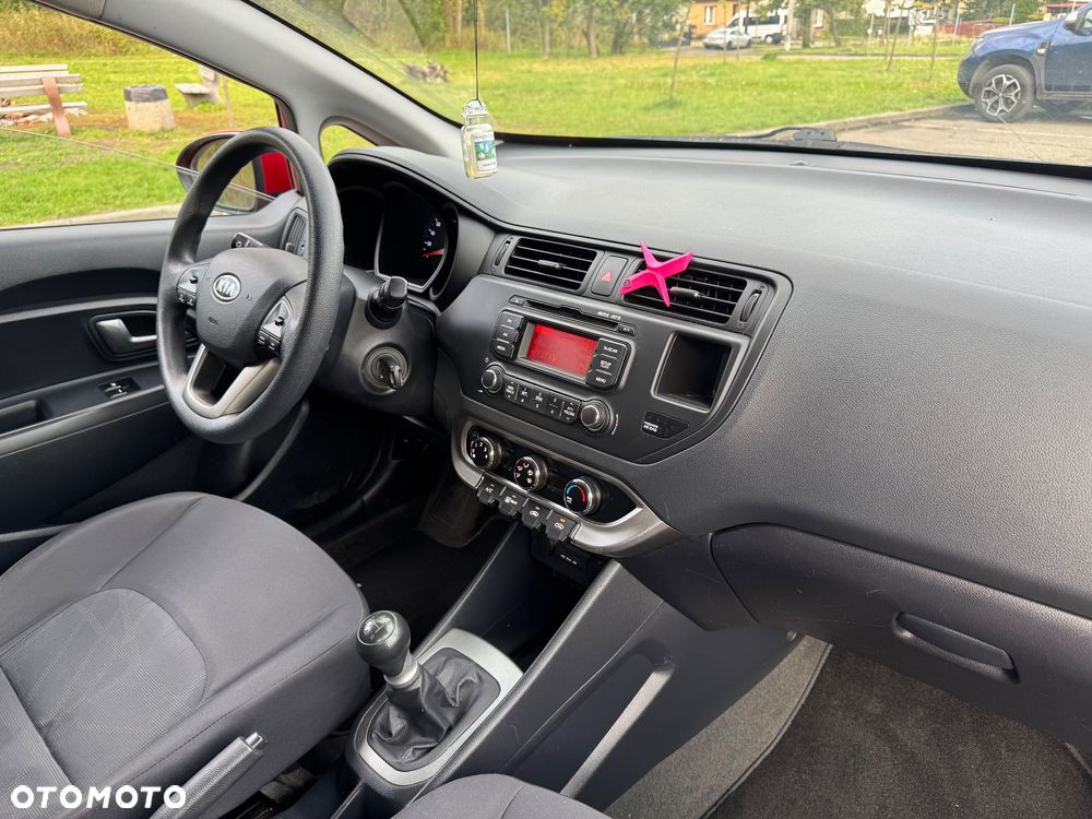 Kia Rio 1.2 Dream-Team Edition - 12