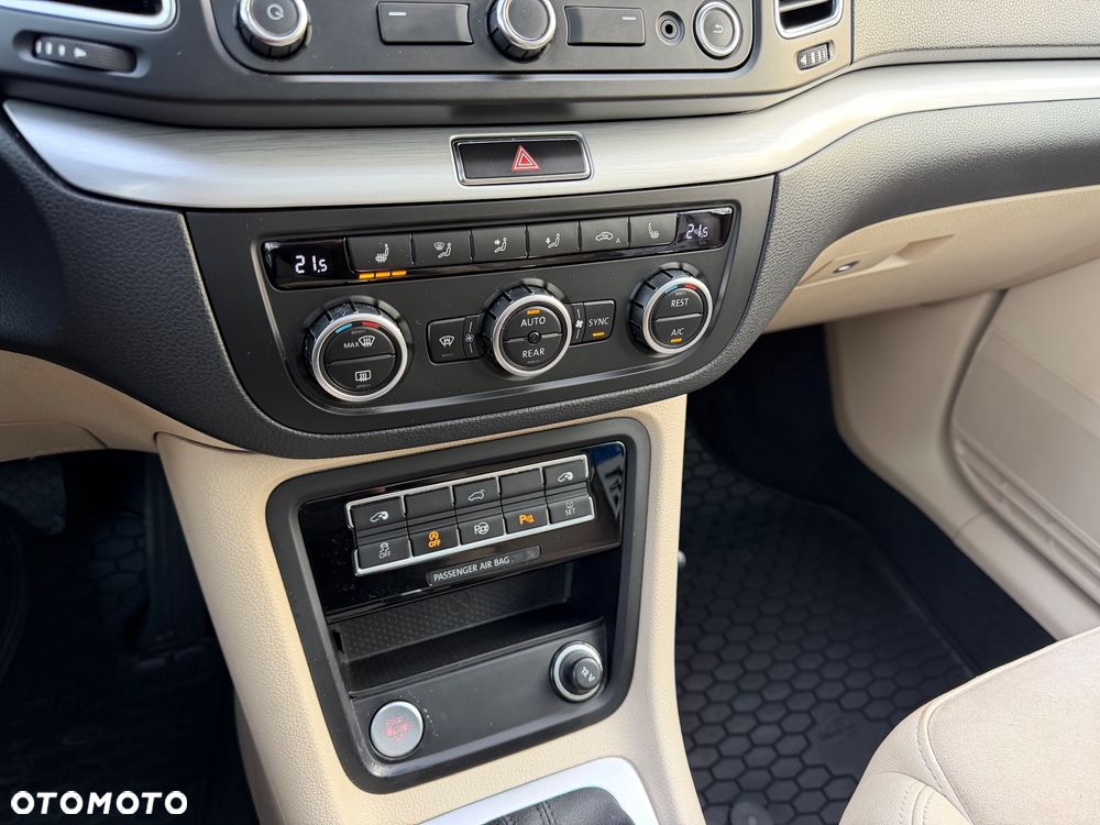 Volkswagen Sharan 2.0 TDI Highline DSG - 18