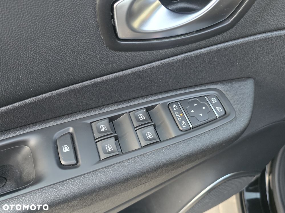 Renault Captur (ENERGY) dCi 90 EDC LIMITED - 21