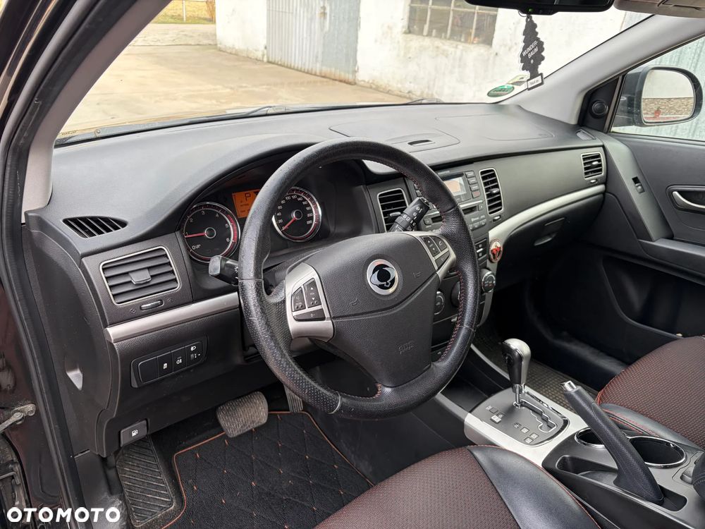 SsangYong/KGM Korando 2.0 E-XDi DPF 2WD Automatik Sapphire - 19
