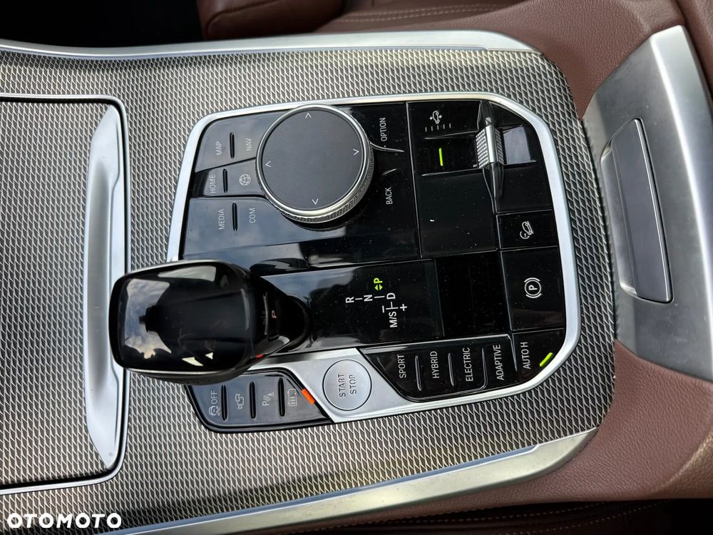 BMW X5 xDrive45e - 32