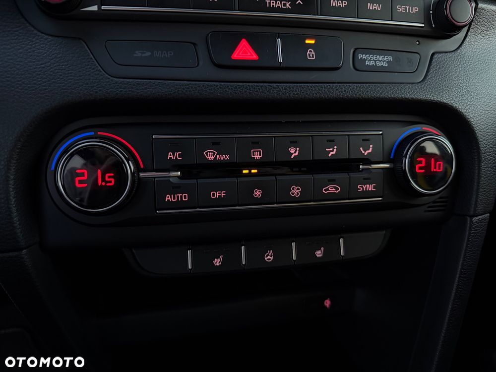 Kia Ceed - 29