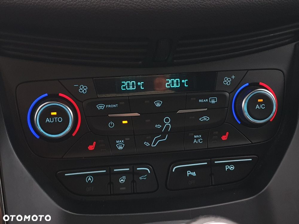 Ford Kuga 2.0 TDCi 4x4 ST-Line - 28