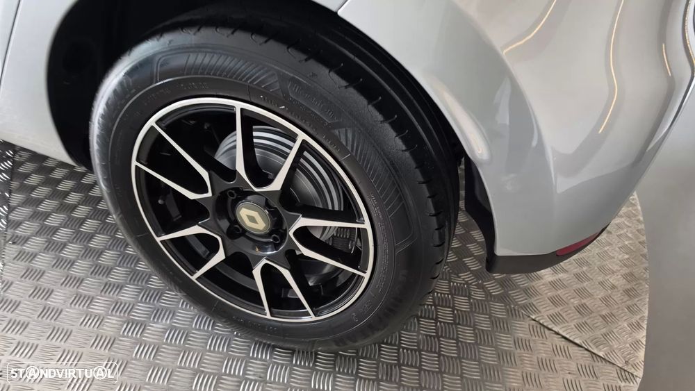 Renault Clio 1.5 dCi Dynamique S - 29